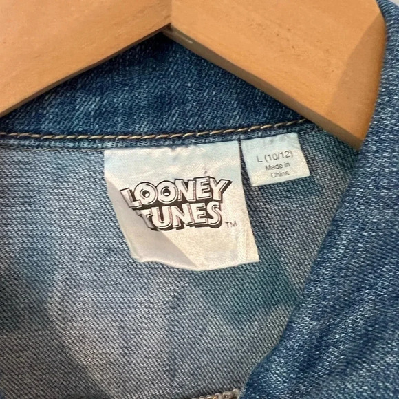 Looney Tunes Tweety Bird Jean Jacket  | 10/12 Youth - Picture 5 of 7